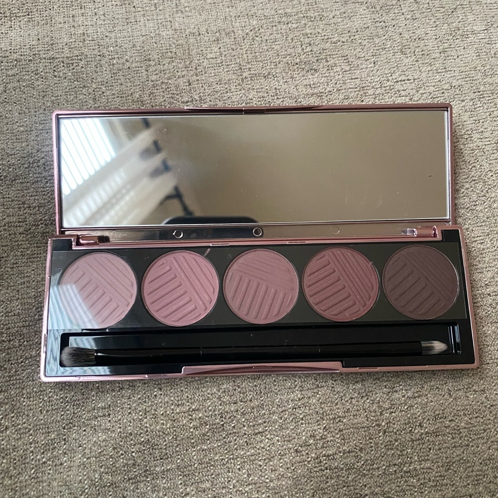 Dose of colors marvelous mauves eyeshadow pallete